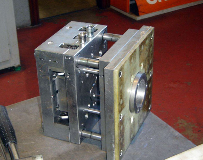 AISLANTES PARA MOLDES